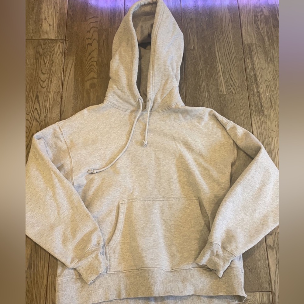 Aritzia boyfriend hoodie